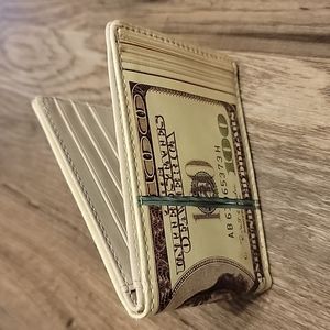 Fred Bi-Fold Novelty Wallet